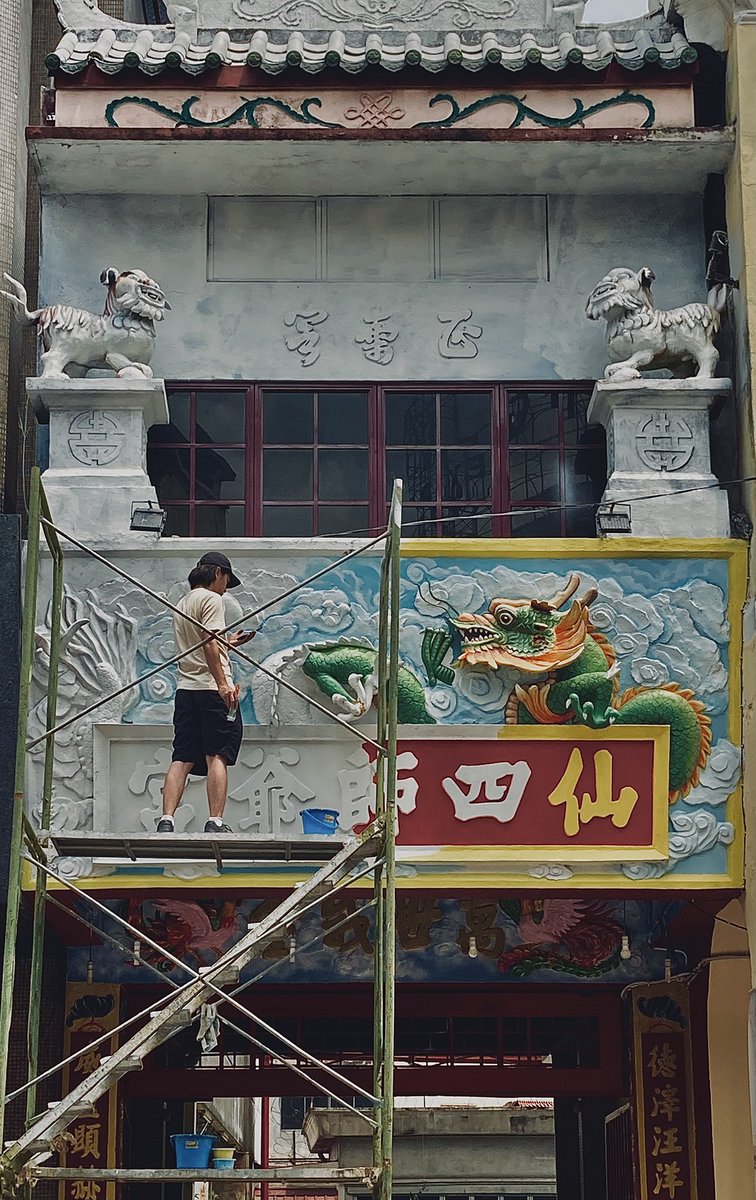 TheInfamousTuan's tweet image. Working in Petaling Street