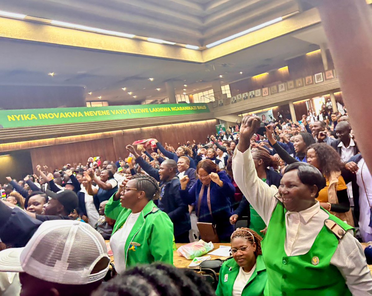 ZBCNewsonline's tweet image. THE Presidential Health Ambassadors Empowerment Fund was launched in Harare this Friday in a major show of support for frontline health workers in Zimbabwe.
zbcnews.co.zw/us200k-revolvi…
