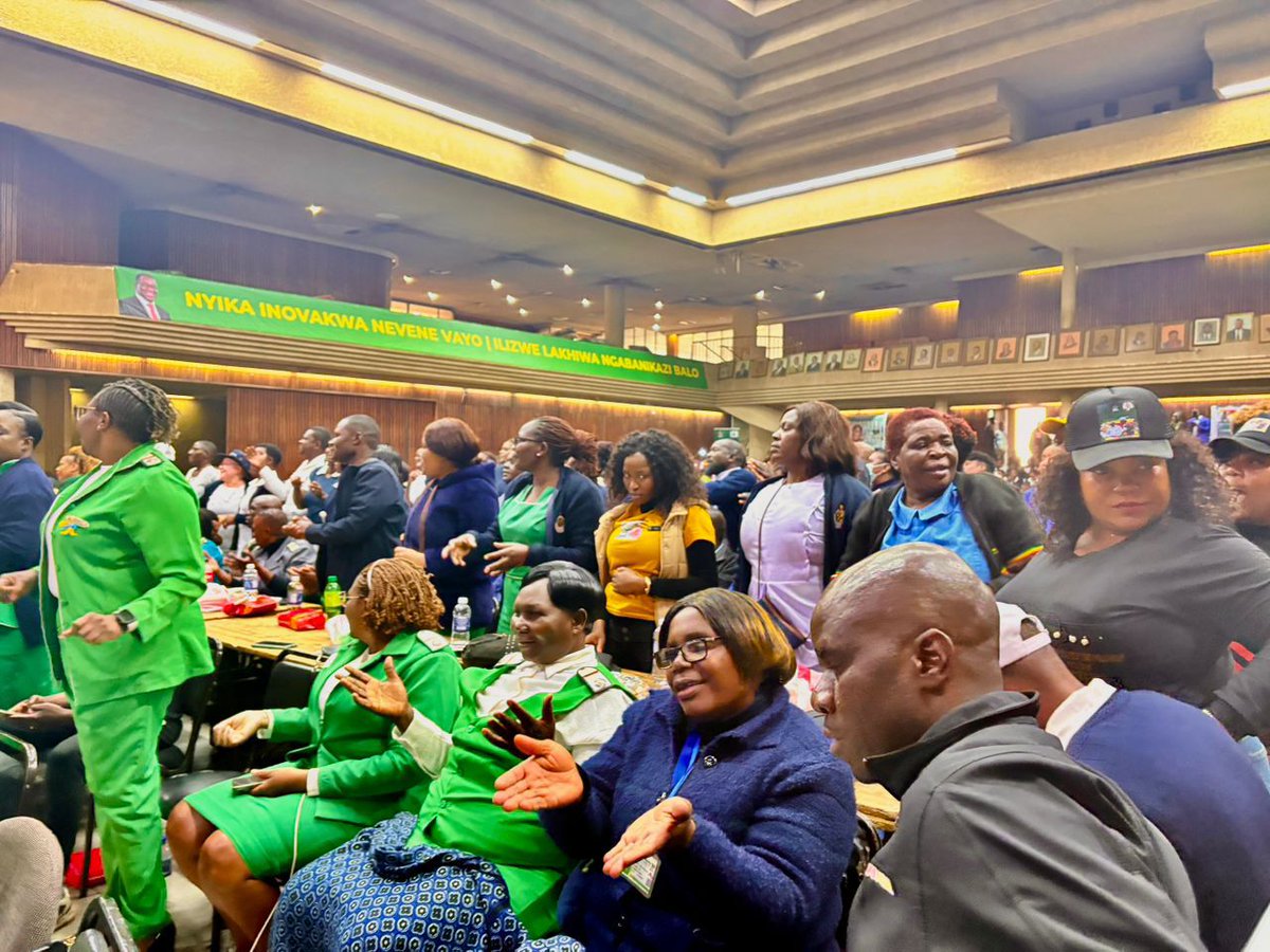 ZBCNewsonline's tweet image. THE Presidential Health Ambassadors Empowerment Fund was launched in Harare this Friday in a major show of support for frontline health workers in Zimbabwe.
zbcnews.co.zw/us200k-revolvi…