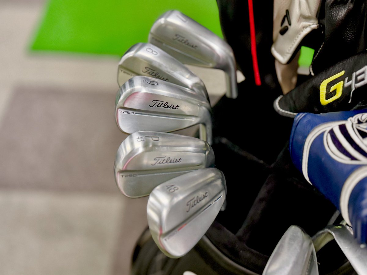 Titleist - Search / X