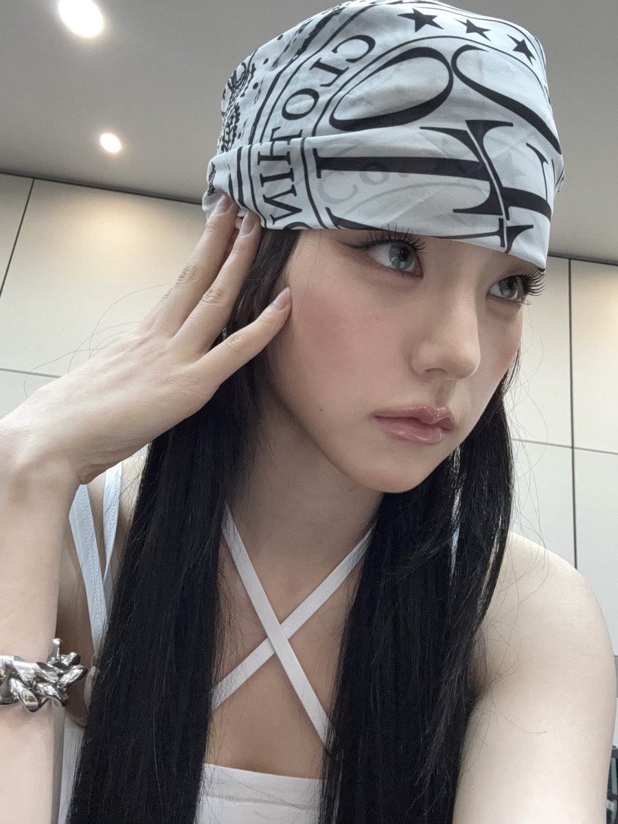 yjbubble's tweet image. [250726] 9:46PM KST