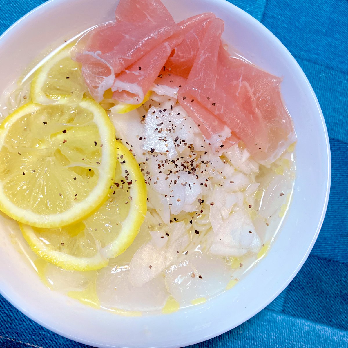 AkamaruTorasuke's tweet image. 今日はレモンそうめん🍋