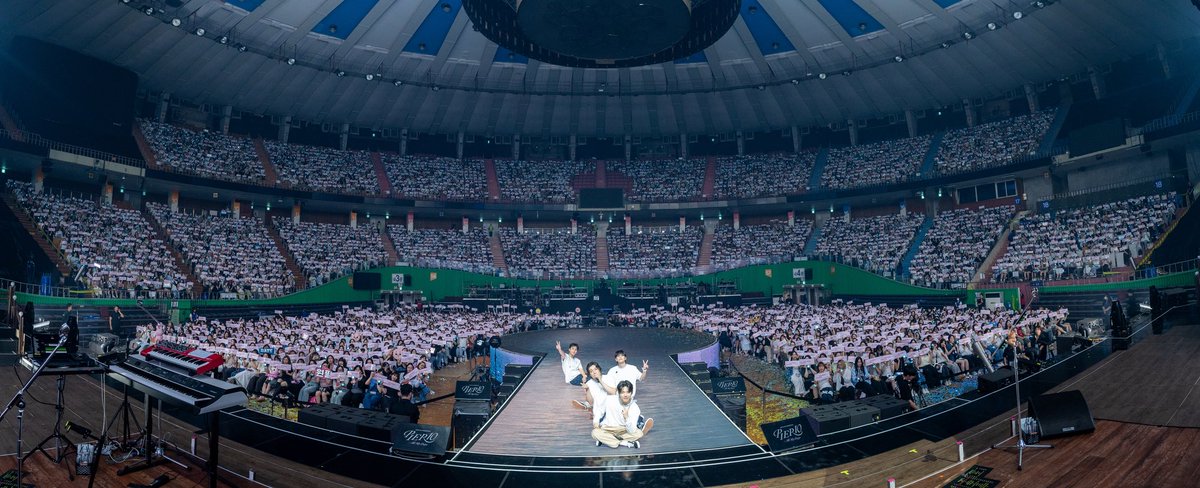 day6official's tweet image. [ #DAY6_BEHIND ]

𝙿𝙸𝙴𝚁 𝟷𝟶: 𝙰𝚕𝚕 𝙼𝚢 𝙳𝚊𝚢𝚜 - 𝙳𝙰𝚈𝟻 🫧

너희와 함께라면 우리는 반드시 영원할 거야 *。・゜+.*

#DAY6 #데이식스
#MyDay #마이데이
#DAY6_4TH_FANMEETING
#PIER10_All_My_Days