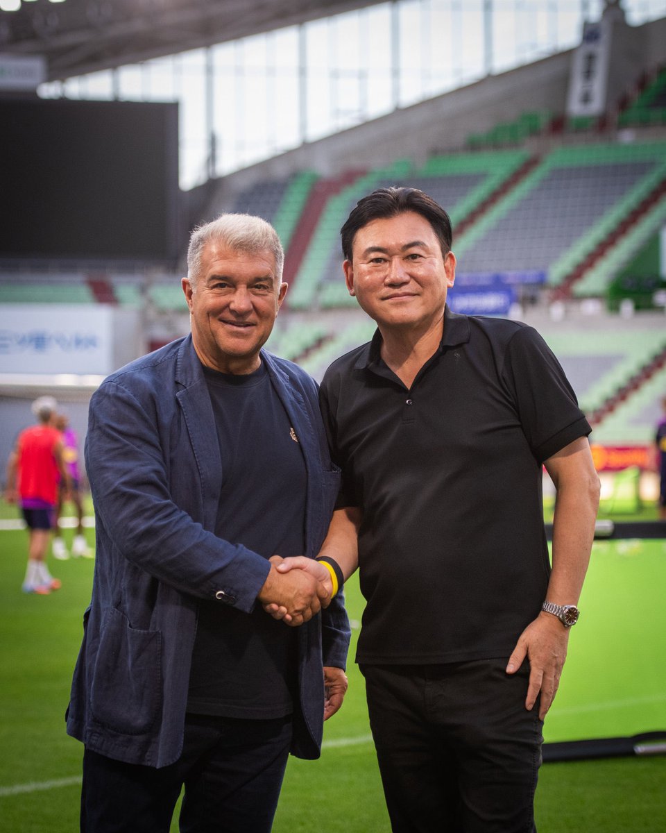 MundoDespectivo's tweet image. 🚨 #ULTIMAHORA 🚨
💥 Joan Laporta llega a un acuerdo para inscribir a los jugadores en El Juego del Calamar para sanear las cuentas del Club.