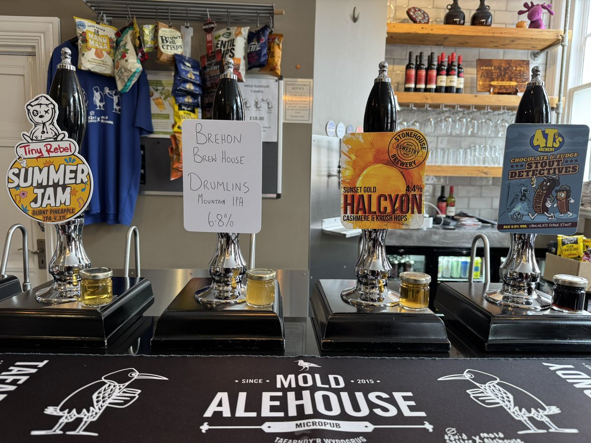 Saturday’s cask ale from 2pm to 10pm - 

Stout Detectives Choc Fudge Stout - <a href="/4tsbrewery/">4T's Brewery</a> 
Drumlins IPA - <a href="/brehonblonde/">Brehon Brewhouse</a> 
Halcyon - Stonehouse 
Summer Jam - <a href="/tinyrebelbrewco/">Tiny Rebel</a>