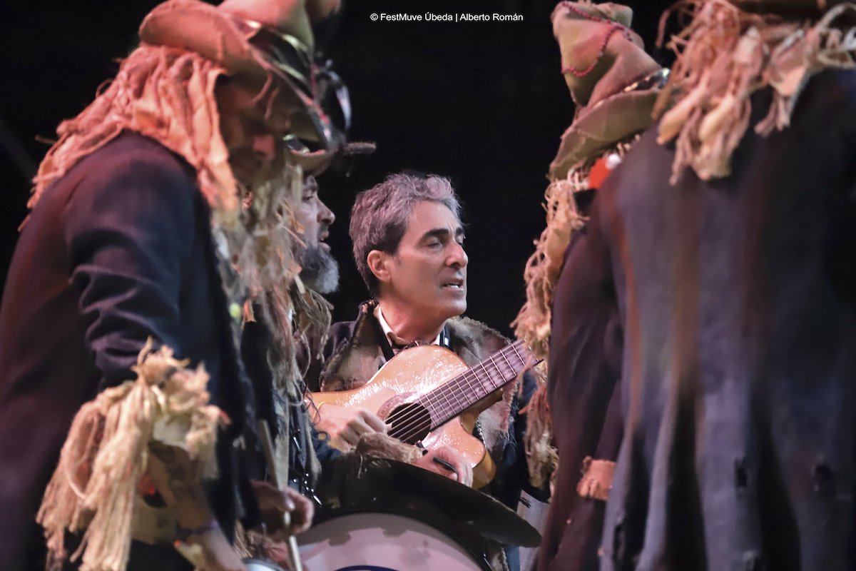FestMUVE (@festmuve) on Twitter photo EN DIRECTO | Extraordinaria velada de Carnaval la vivida ayer en Festmuve. ‘Los Cuervos’, comparsa de Antonio Martínez Ares (Cádiz).
📸 Fotos: <a href="/tiopetos/">Alberto Román</a>
🔴 INFORMACIÓN Y ENTRADAS:
🎟️ festmuve.com
#ÚbedaEsMúsica
#ÚbedaEsCultura
#festmuve2025 EN DIRECTO | Extraordinaria velada de Carnaval la vivida ayer en Festmuve. ‘Los Cuervos’, comparsa de Antonio Martínez Ares (Cádiz).
📸 Fotos: <a href="/tiopetos/">Alberto Román</a>
🔴 INFORMACIÓN Y ENTRADAS:
🎟️ festmuve.com
#ÚbedaEsMúsica
#ÚbedaEsCultura
#festmuve2025