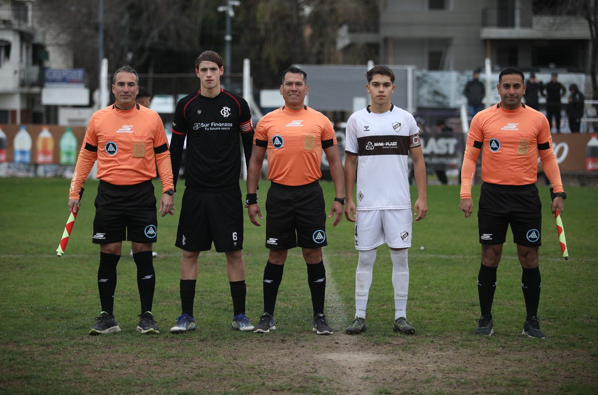 inferiorescap's tweet image. #JuvenilesLPF 🔛 Entretiempos 🆚 Barracas Central

➡️ [V] #Cuarta: 1-1 (🦑⚽️ Valentino Buccolo)

➡️ [L] #Séptima: 0-1

#SiemprePlatense🤎