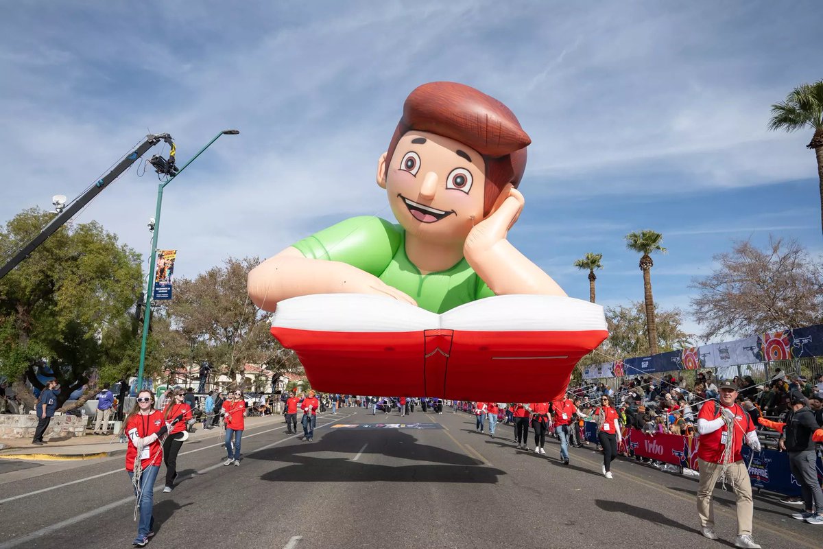 andyjshultz's tweet image. Only 23 Saturdays before @vrbo @Fiesta_Bowl Parade presented by @LernerandRowe returns on Jan. 3, 2026.
Balloon sponsorship are available & are a great way to promote your organization!
Let me know if you would like more info today.
Photos: #FiestaSportsFoundation. @BowlSeason