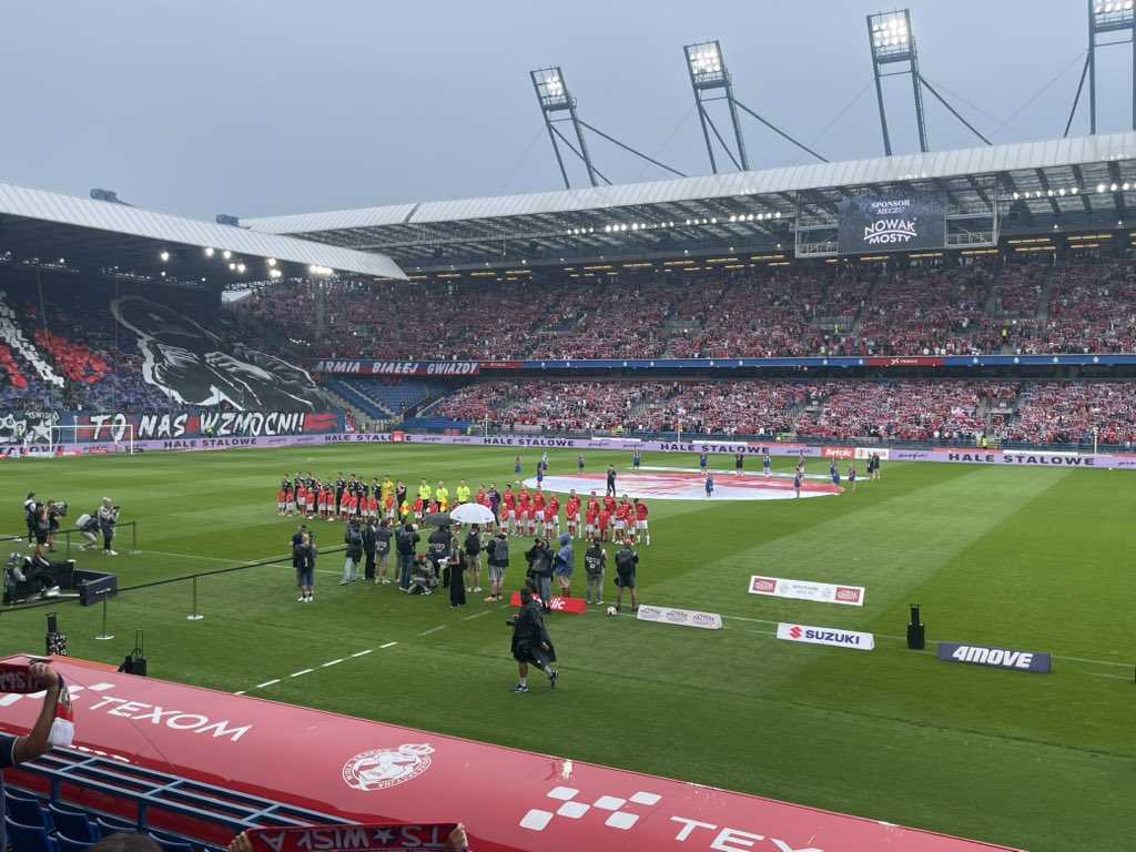 „Jesteśmy zawsze tam,…” ⚪️🔴⚪️

Naprzód <a href="/LKS_Lodz/">ŁKS Łódź</a> 🙌

#WISŁKS