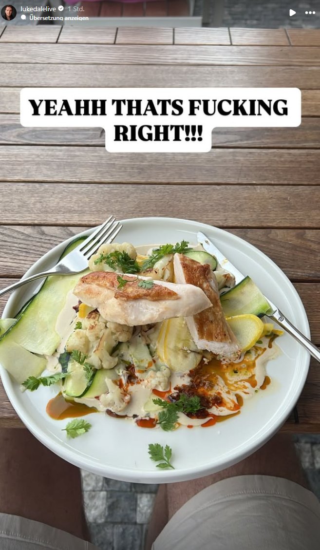 felideya's tweet image. I was afraid that confusion, fear and panic would break out. Who would've thought that instead it would result in excellent vegetable puns.  👌
#lukedale #ibelieveit #becausetheresmeatontheplate #ilovehashtags #cabbage