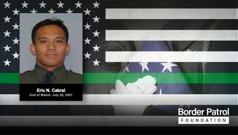 Today we honor the memory of Border Patrol Agent Eric N. Cabral End of Watch July 26, 2007
borderpatrolfoundation.org/cabral
#HonoringtheMemory #BorderPatrolFoundation #BPF #CBP #BorderPatrol #BorderSecurity #BorderPatrol #USBP #HonorFirst #lawenforcement #endofwatch #memorial