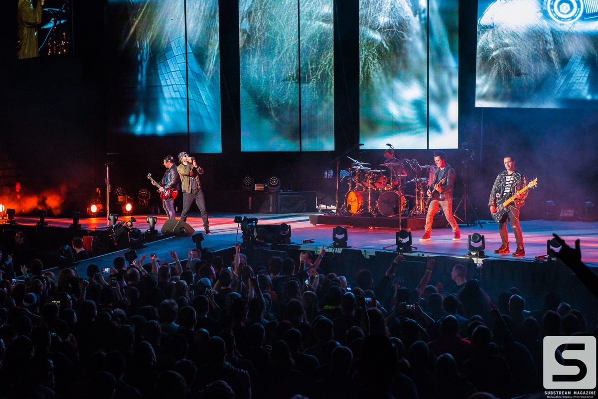 STCONightmares's tweet image. Avenged Sevenfold performing live at the Van Andel Arena in Grand Rapids, Michigan on The Stage North American Tour - 14th January 2018
📷: Benjamin Howell for Substream Magazine - @BenHowellz