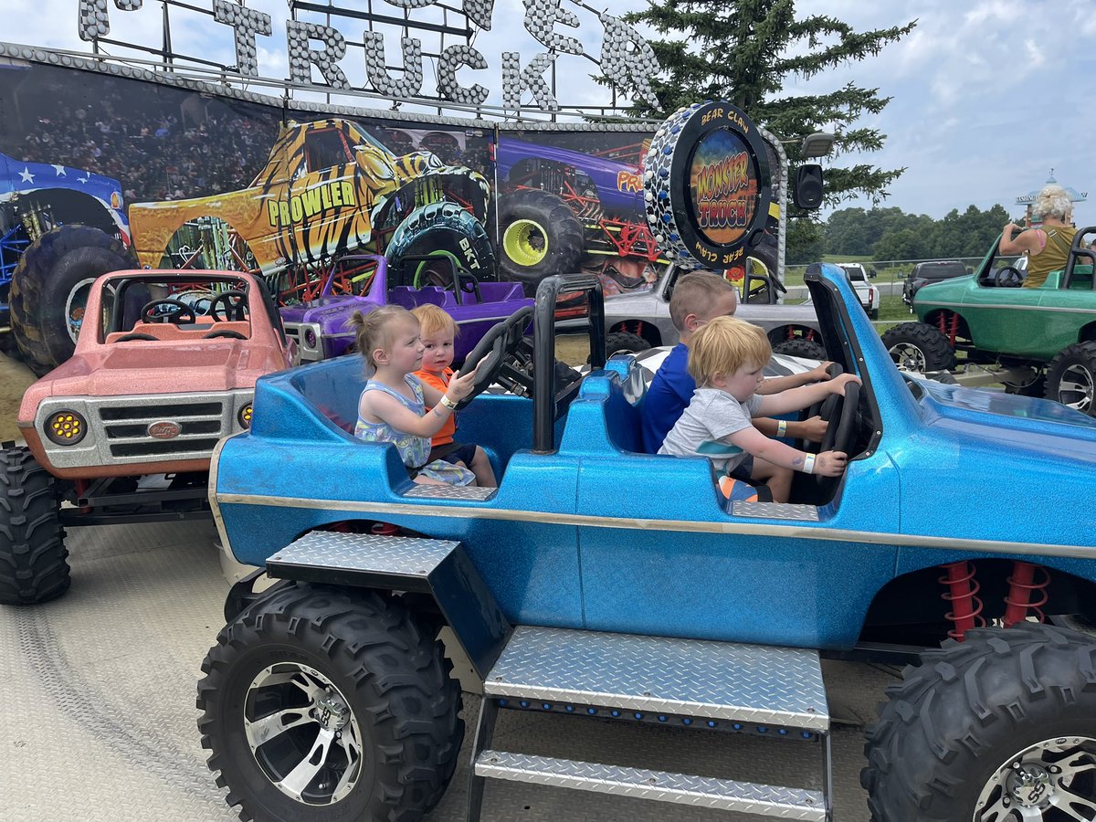 jhpostman's tweet image. Great Time Yesterday at Washington County Fair with our Grandkid’s
#BlessedGrandparents
@DiscoverWI
@TravelWI
