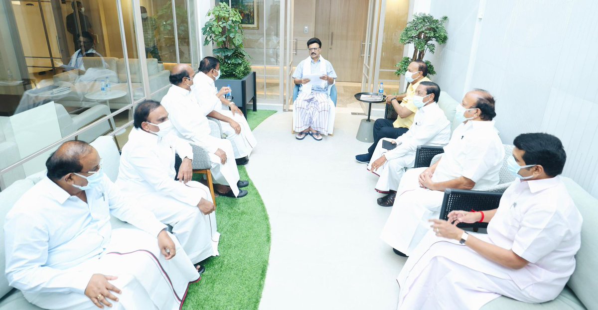 Ezhilarasan (@ezhil_jkm) on Twitter photo DMK President and Chief Minister MK Stalin held a discussion with party regional in-charges at Apollo Hospital, Chennai, reviewing the progress of âOraniyil Tamil Naduâ and election preparations.
<a href="/xpresstn/">TNIE Tamil Nadu</a> <a href="/NewIndianXpress/">The New Indian Express</a> DMK President and Chief Minister MK Stalin held a discussion with party regional in-charges at Apollo Hospital, Chennai, reviewing the progress of âOraniyil Tamil Naduâ and election preparations.
<a href="/xpresstn/">TNIE Tamil Nadu</a> <a href="/NewIndianXpress/">The New Indian Express</a>