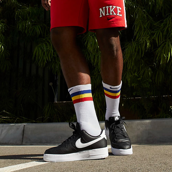 SneakerDropWW's tweet image. ad: Nike Air Force 1 '07 'Black / White' for only $92 with FREE shipping
use code SPORT at checkout
BUY HERE -> buff.ly/XnE4s88
