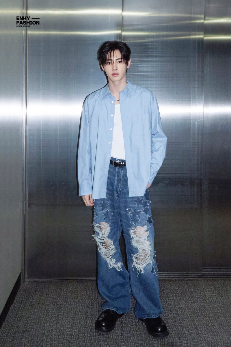 hooncotta's tweet image. 루즈 착장 되게 좋았어...🪽