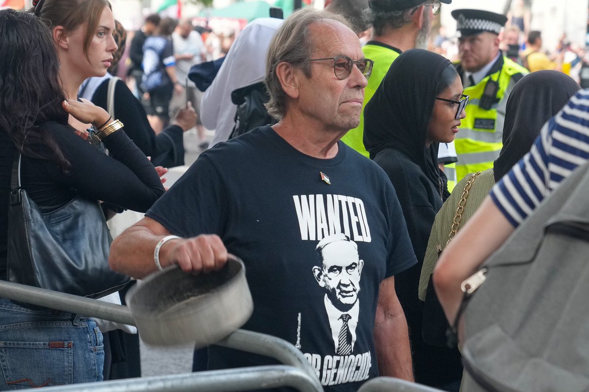 adnansarwar's tweet image. Gaza protest, Downing Street, London, 25/07/2025