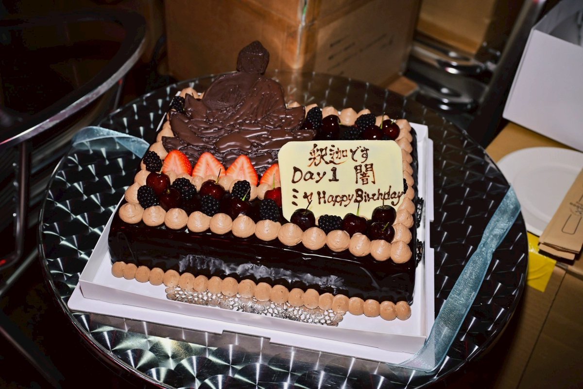 muccofficial's tweet image. MUCCメンバー完全プロデュース生誕公演 2025
【釈迦です。】Day1 闇 
ミヤ誕生日当日！熱いライヴをありがとうございました！
明日は誕生日後夜祭！「暴」でいきましょう🔥

▼NEXT
MUCCメンバー完全プロデュース生誕公演 2025
【釈迦です。】Day2 暴 
7/27(日)水戸VOICE ≪Thank you SOLD OUT!!≫
🔗…