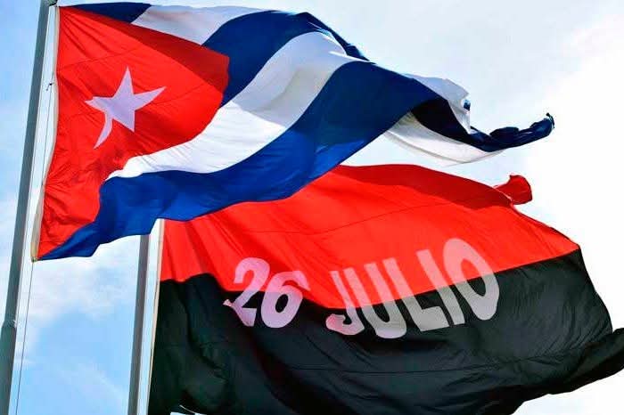 «El espíritu del 26 de julio nos debe acompañar en cada momento, como factor indispensable para seguir en el camino de la dignidad, incluso cuando el triunfo parezca difícil».
#FidelPorSiempre
#LaLuchaNoHaCesado
#CubaEstáFirme 🇨🇺
