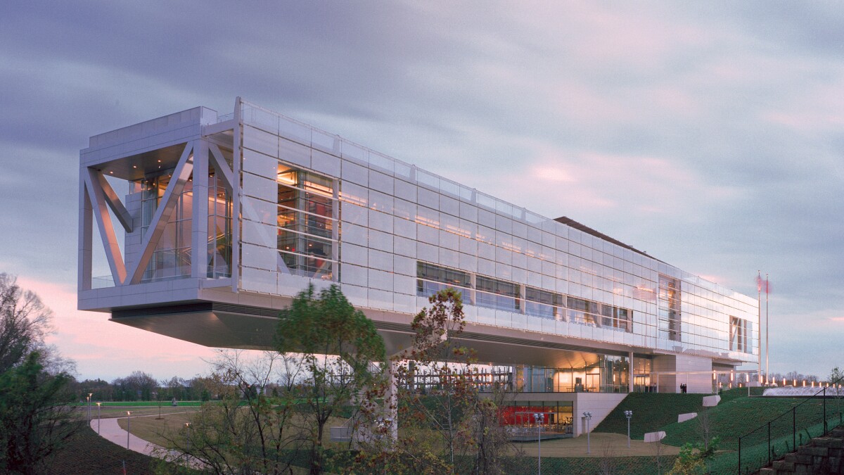 dlbeard's tweet image. Have you seen the Obama Presidential Library bldg.? It looks like some Soviet era gulag. Here is Reagan through Bush W.
