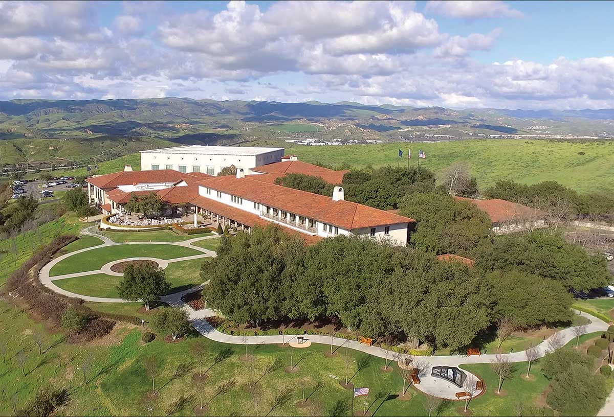 dlbeard's tweet image. Have you seen the Obama Presidential Library bldg.? It looks like some Soviet era gulag. Here is Reagan through Bush W.