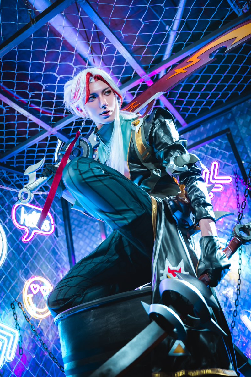 kth6076's tweet image. #LeagueofLegends
#LOL
#Yone @NoStylishThor
#Xayah @Han_De_59
시그니처 포즈, 앵글?