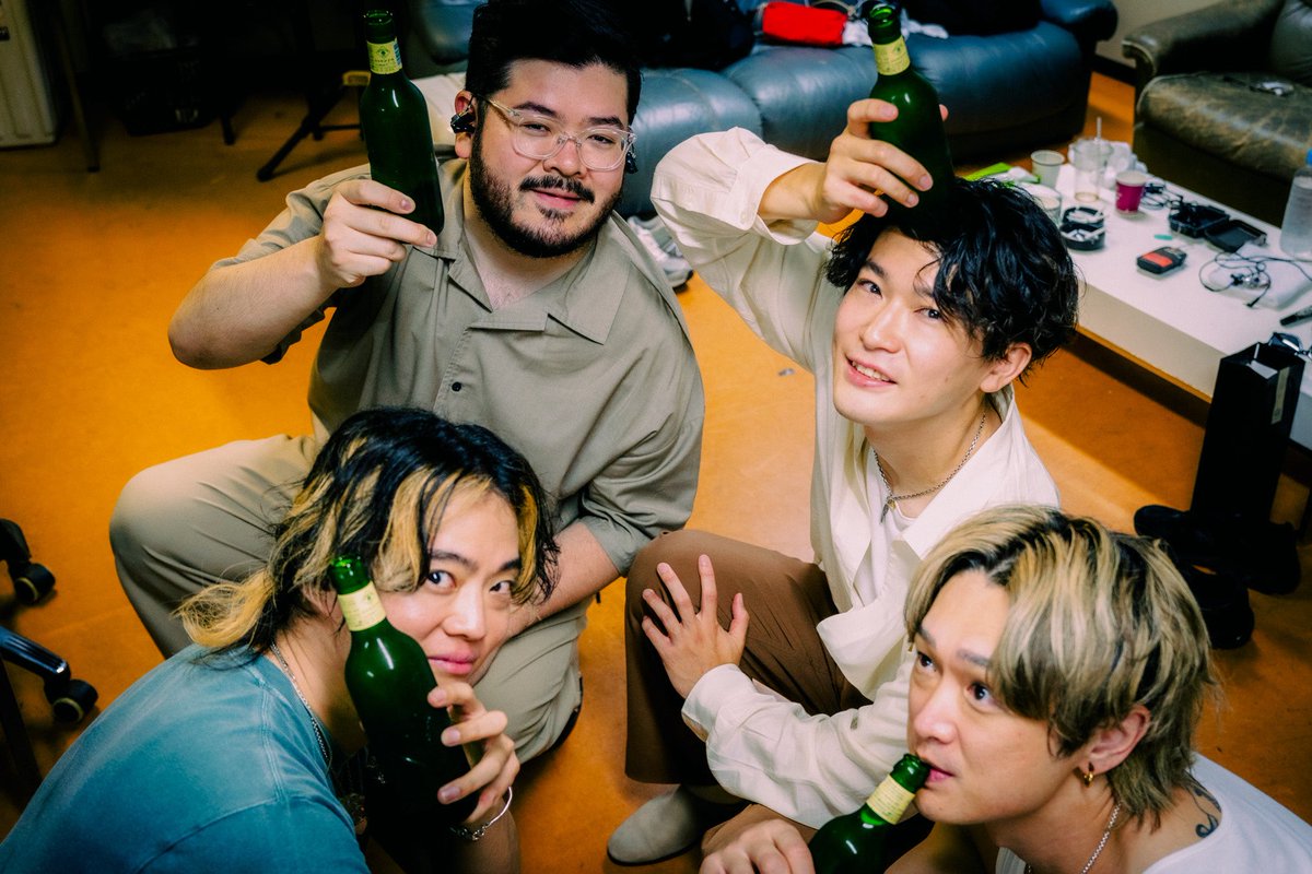 fivenewold's tweet image. 【 Thank you!! 】
🎉15th Anniversary Tour「FiNO is」🎉
13本目!静岡UMBER
9年ぶりの静岡。
史上最高にアツい夜をありがとう!
帰ってこれて本当に良かった!
(HIROSHI)
来週は岡山&大阪へ🚗
🎫linktr.ee/finoistour
#fivenewold #FiNOis