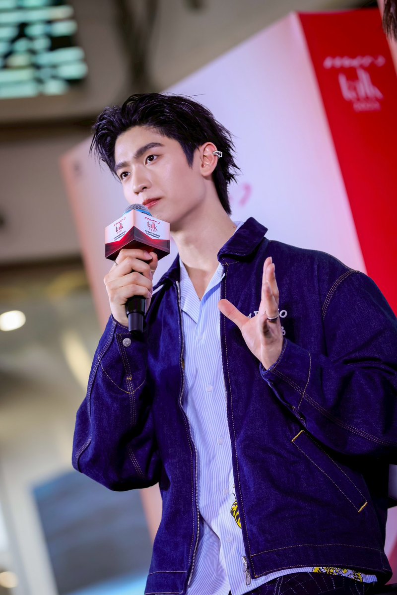 centralwOrld's tweet image. ภาพบรรยากาศงาน Praew Talk 2025 “The Empowering Conversation” พร้อม #ThomasKong ❤️

#praewtalk2025xThomasKong
#PraewTalk2025 #centralwOrld #Praewmag #ThomasKong #โทมัสก้อง #tthomastc #kongjiro