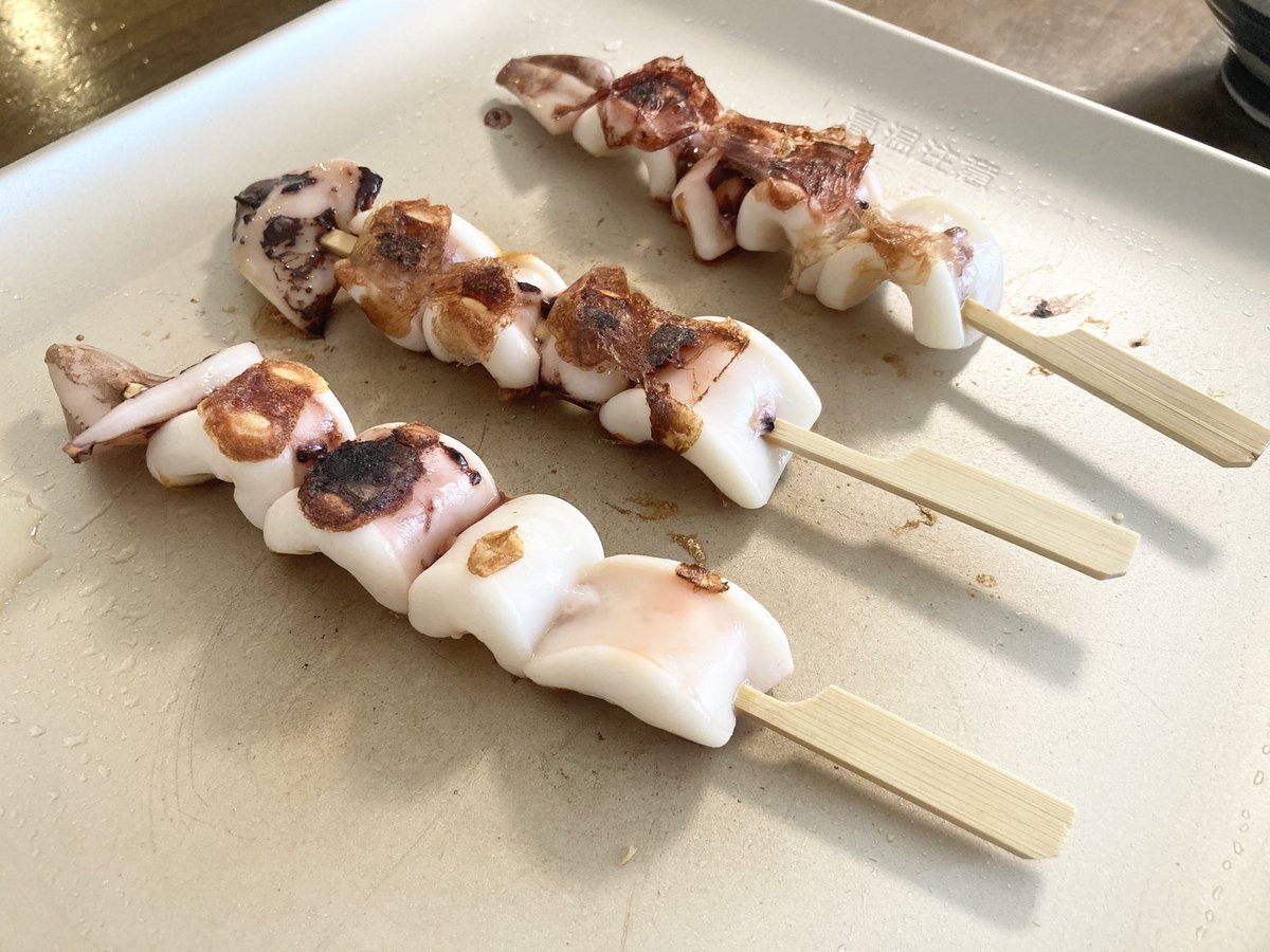 shinukitetsu's tweet image. 花火大会やお祭りも開催ということで、家ではお好み焼き大会✨イカ焼きも!
息子に混ぜてもらったり、おそばを焼いてもらったり食育になればいいなと少しずつ手伝ってもらいました。(手伝いだがこちらの段取りが大変w)