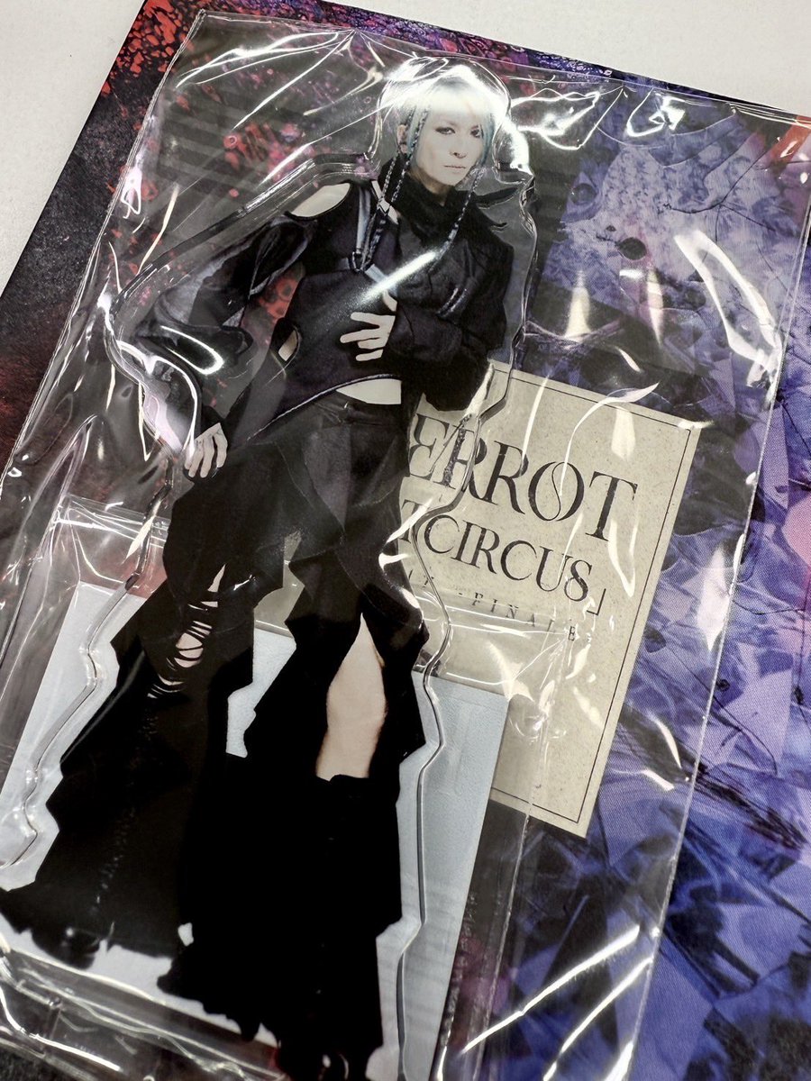 今日これ頂いたんやけど
どこに飾ろうかな〜