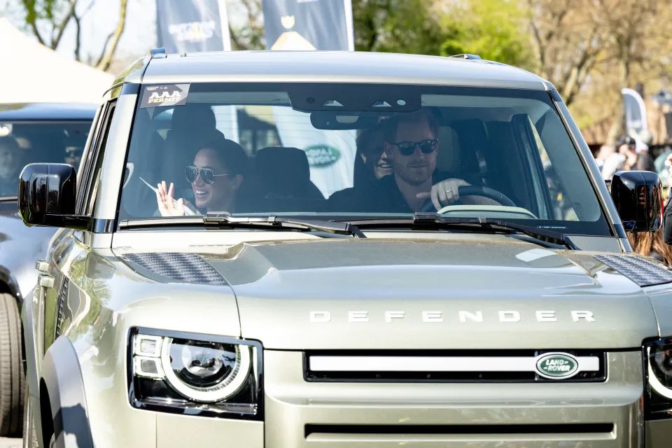 unreMARKLEble's tweet image. Losing the Netflix deal is going to put #HarryandMeghan in a real financial bind-their monthly expenses are astronomical. They have a $9 million dollar mortgage which is around $60,000 a month. Property taxes on the Olive Garden for 2024 were $149,323. They have ridiculous…