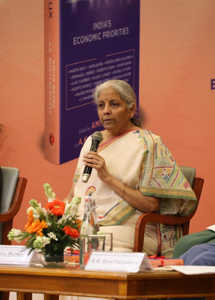 nsitharamanoffc's tweet image. Smt @nsitharaman launches the book titled 'A World in Flux: India's Economic Priorities edited by Professor Amita Batra and Shri A K. Bhattacharya.
On the occasion, the Hon'ble Finance Minister also engaged in a fireside chat with Shri Bhattacharya.
The book is a festschrift…