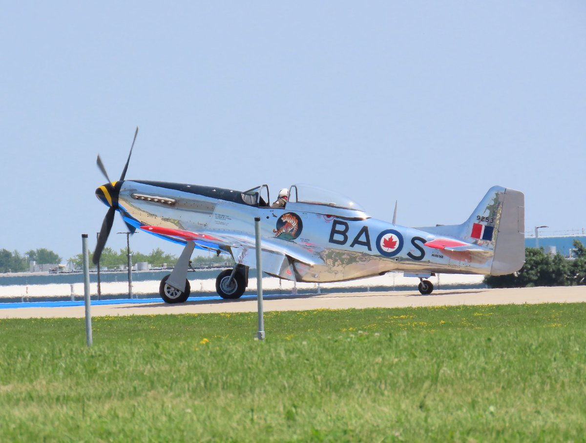 Jen_Niffer's tweet image. A beautiful Mustang in RCAF colors. 🍁 #OSH25 #avgeek #aviation #airplane #warbird