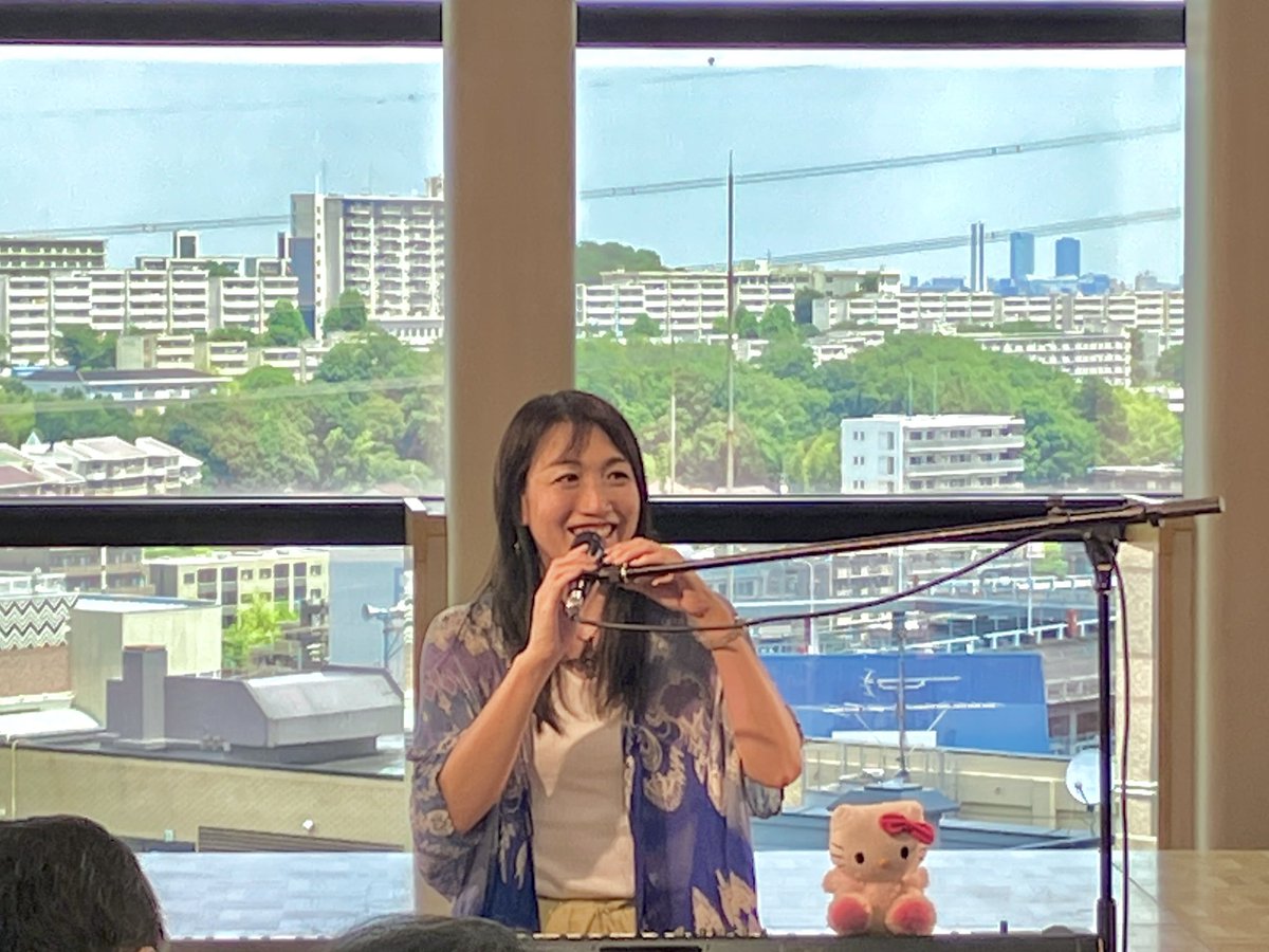 aotn0322's tweet image. 2025.7.26(土)多摩センターガールズストリートライブ
佐々木かのさん🎤🎹@kano_sasaki
お久しぶりです🌱
「笑顔の約束」に込めたこの先も笑顔が続いてほしい気持ち。その満面の笑顔は、観ている側からも見続けたいと思いました☺️
ふっかちゃんだと思ったら…まさかのキティさん😳
#佐々木かの