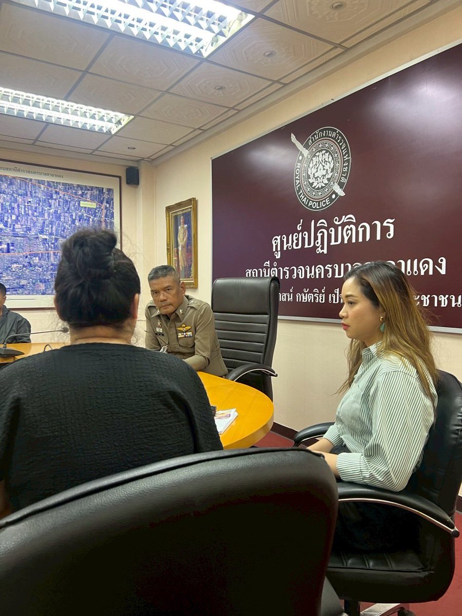 GarnPatsarin's tweet image. ดิฉันได้รับเรื่องร้องเรียนจากประชาชนคนบางซื่อ จึงติดตามเรื่องนี้อย่างใกล้ชิด
พบเด็กถูกทำร้ายไม่นิ่งนอนใจ ถ้าเด็กส่งเสียงเองแล้วไม่ดัง ต้องช่วยกันส่งเสียง สิทธิเด็กที่ในประเทศนี้ต้องเคลื่อนอย่างจริงจัง ผู้ใหญ่มีหน้าที่สร้างสังคมให้อนาคตของประเทศเราเติบโตอย่างสวยงามค่ะ
🔸ไลน์…