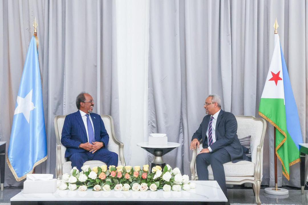 SONNALIVE's tweet image. President @HassanSMohamud Arrives in Djibouti for Bilateral Talks with President @IsmailOguelleh.
sonna.so/en/president-h… via @SONNALIVE