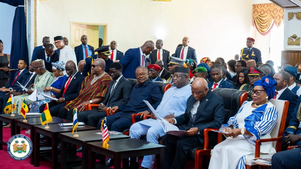 julius_maadabio's tweet image. I'm currently in Monrovia, the beautiful capital of the Republic of Liberia, joining fellow Heads of State to celebrate with our brother His Excellency Joseph Nyuma Boakai, President of the Republic of Liberia, and the wonderful people of Liberia on their 178th Independence…