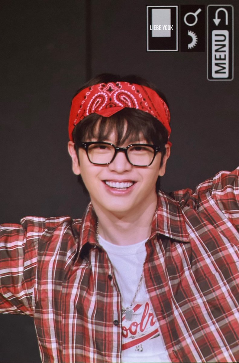 250726 엠투유레코드 대면 팬싸

바부아이가~~~😍

#BTOB #비투비 #육성재 #성재
#YOOK_SUNGJAE