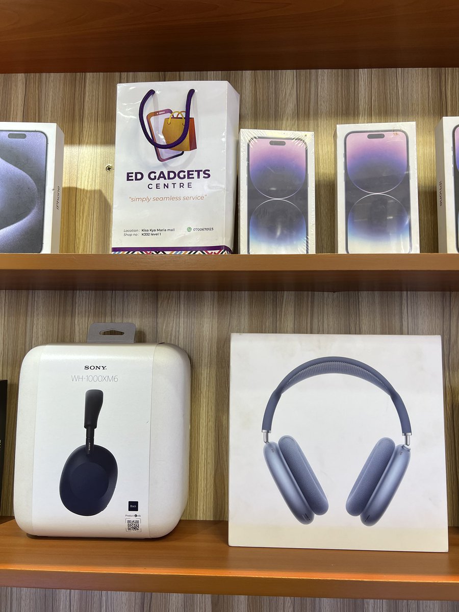 TheEdGadgets's tweet image. AirPods Max or Sony XM6 ?
