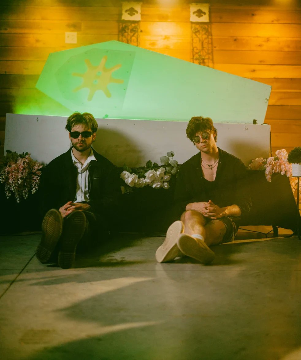 melodicmag's tweet image. Jady releases chaotically bold new single &quot;White Casket&quot; melodicmag.com/news/jady-rele…