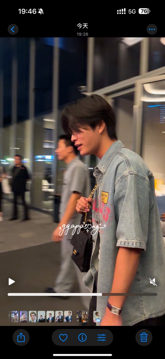 fans saw gemini at the venue where fourth’s fan meeting was held today. maybe he came to check out venue for tomorrow’s fm ((or maybe to check on his baby🙂‍↕️))
cr: 椰椰本椰_

#GeminiFourth #เจมีไนน์โฟร์ท
#Gemini_NT #Fourthnattawat