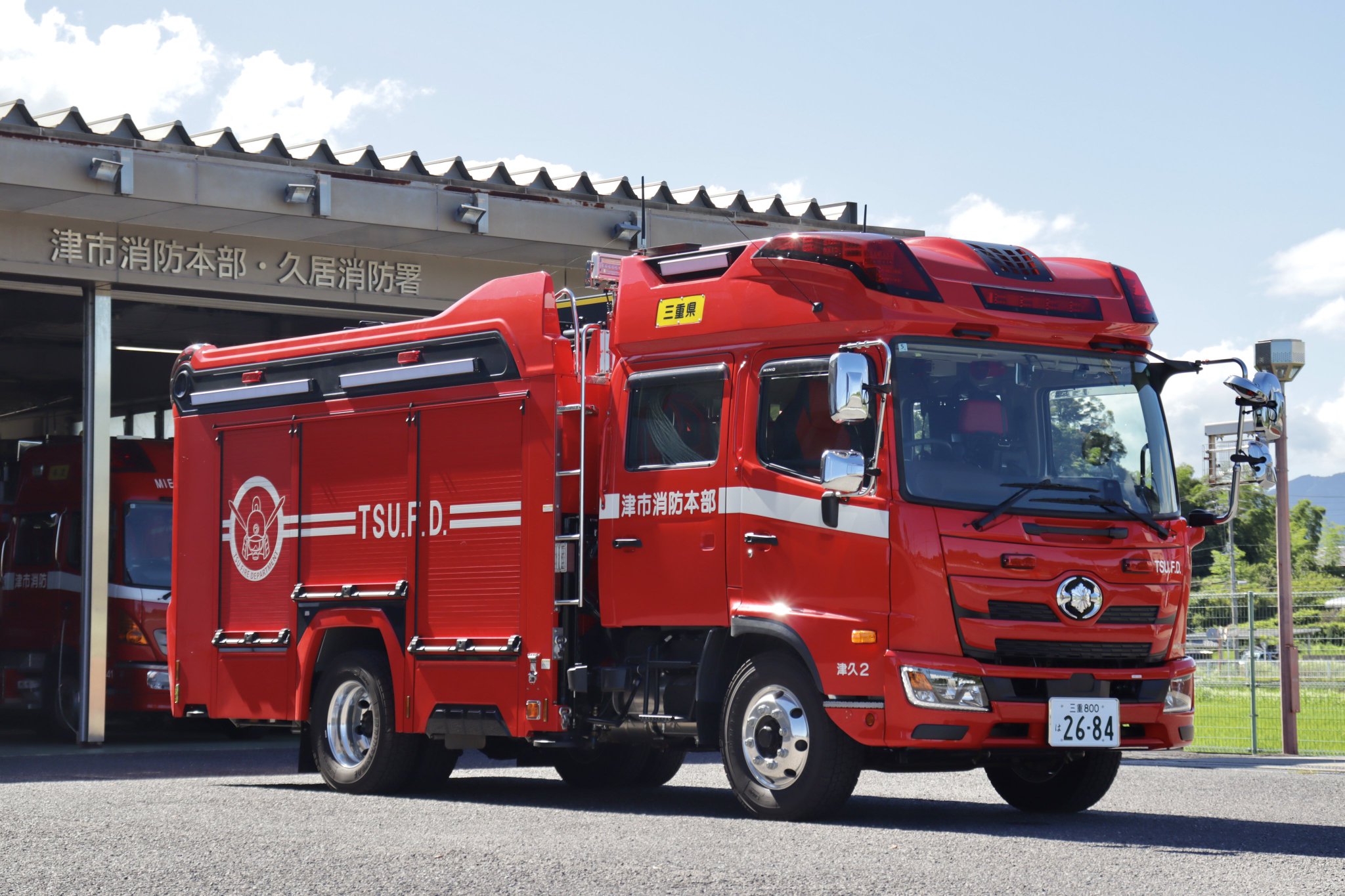 消防車 GTlPf45a0AAMhrM.jpg