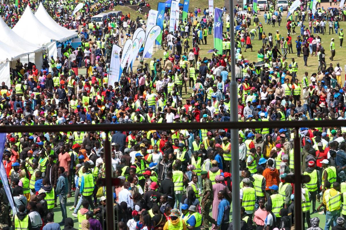 Today marked the official induction of 25,000 youth into the Climate WorX Programme — a flagship initiative aimed at engaging young people in the cleaning and regeneration of the Nairobi River and the development of associated infrastructure.

We are delighted to be part of this