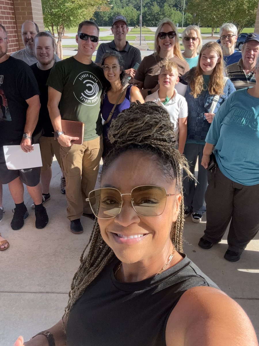 Dr. Lydia Williams (@drwilliams08) on Twitter photo Thank you to our local churches for coming to <a href="/HamptonMS_HCS/">Hampton Middle School</a> to pray over our school. They prayed for peace, safety and success. Thank you to our local churches for coming to <a href="/HamptonMS_HCS/">Hampton Middle School</a> to pray over our school. They prayed for peace, safety and success.