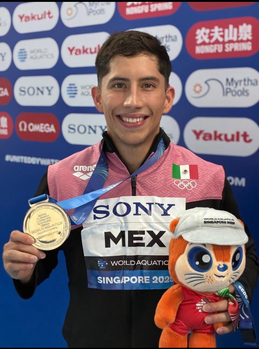 quiquegaray's tweet image. ¡Buenos días México!
🇲🇽 🇲🇽🇲🇽🇲🇽🇲🇽🇲🇽🇲🇽
¡Felicidades México!
¡Medalla de plata en el Mundial de Natación!
Equipo Mixto Clavados 10 y 3 mts
Con Alejandra Estudillo, Zyanya Parra, Osmar Olvera y Randall Willars
Atletas mexicanos de clase mundial que enorgullecen al país