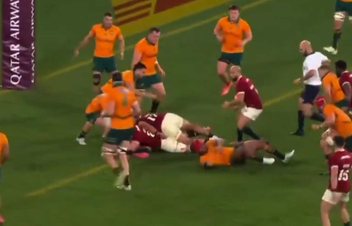 bensmithrugby's tweet image. Dive or not, Tizzano is first on the ball to an isolated carrier and they desperately go off feet to clear him out & seal off the ruck in the process. Two brave Lions lying lower than a snake's belly after missile cleans!