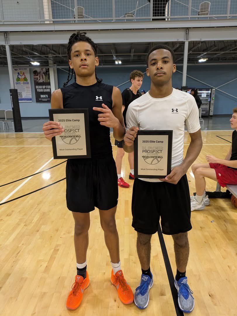 BleacherProspec's tweet image. Congrats to our All Stars
Big Congrats to our two MVPs who are pictured as well as the winning All Star Team pictured.
Top 36 All Star List ⭐️
Class 2026
Kellen Wiley @KellenWiley
Myles Miller @_mylesmiller
Ephraim Campbell @EpCampbell35
Cameron Arington
Carson Duke…
