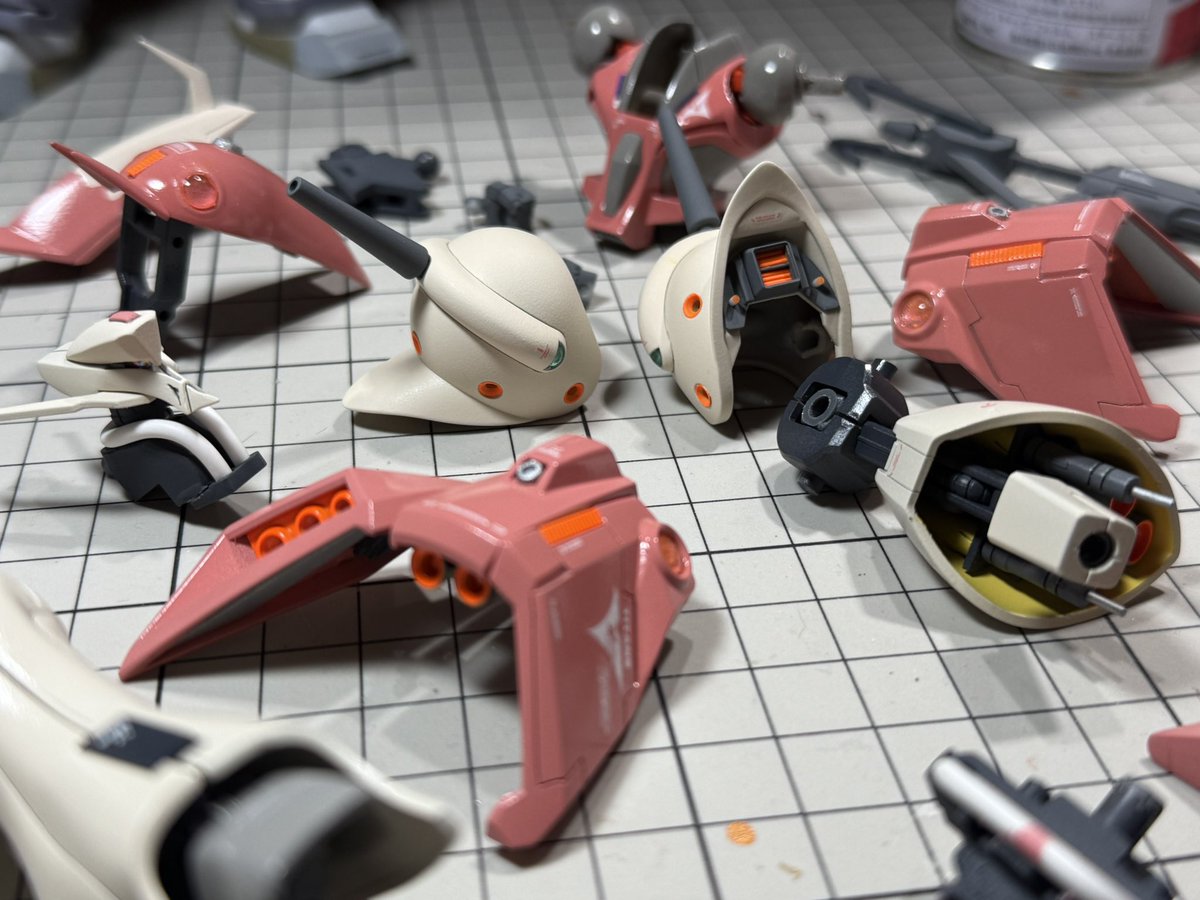 RYOGORI08's tweet image. 久しぶりに仕上がってしまいそうです😏
あわてない。♨️にいく。
#ガブスレイ
#ガンプラ