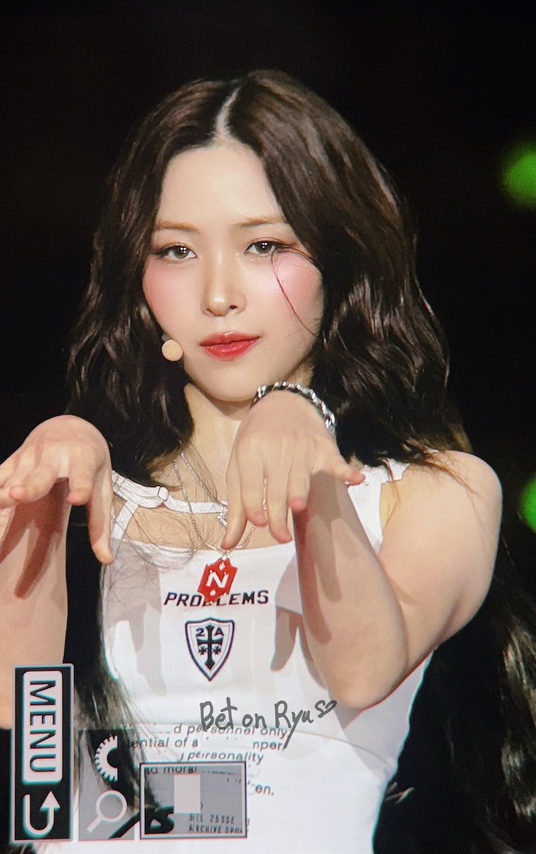 betonryu_srj's tweet image. 250726 가요대전 🔥 

#ITZY #있지 #RYUJIN #류진
@ITZYofficial