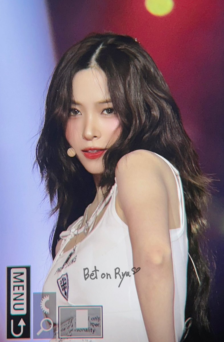 betonryu_srj's tweet image. 250726 가요대전 🔥 

#ITZY #있지 #RYUJIN #류진
@ITZYofficial